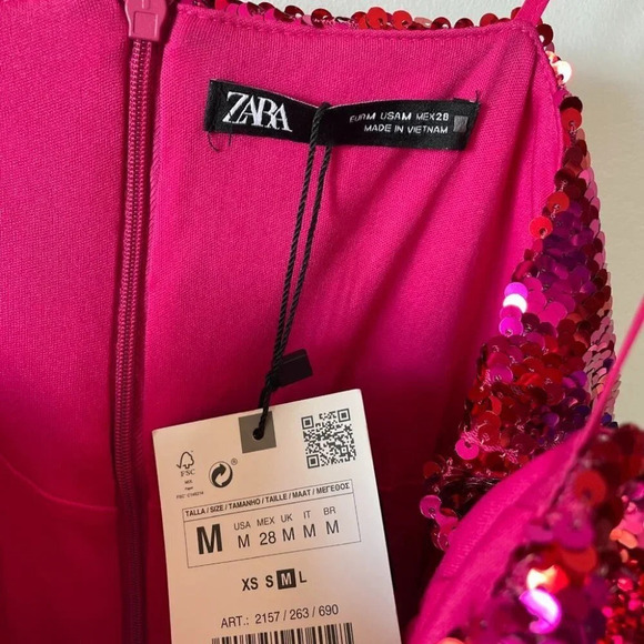 Zara Sequin Mini Dress Dark Fuchsia Red Pink NWT Size Medium Blogger Fav - Picture 12 of 13